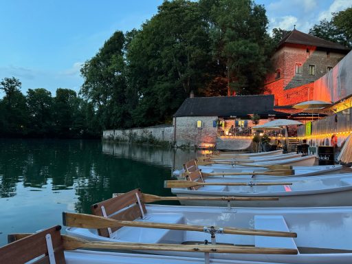 Kiosk/ Café Kahnfahrt mit Booten